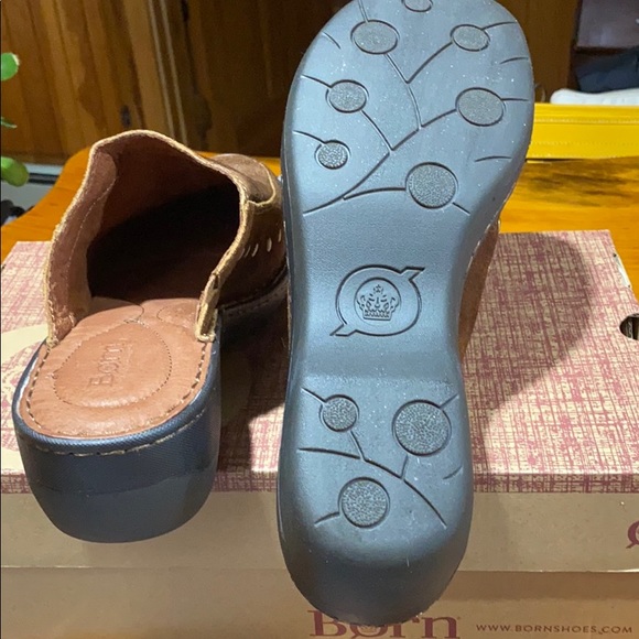 Born suede new clogs - Picture 3 of 4